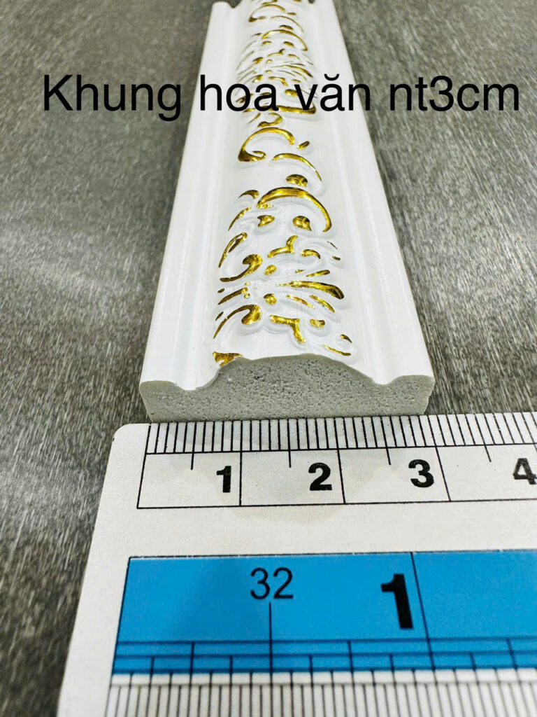 Phào chỉ nhựa PS trắng hoa văn vàng 3 cm — nt3cm — Nhật Thành Home