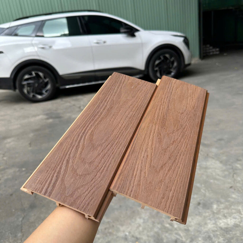 Ốp 1 sóng ASA 100×16×2900 mm tông Teak ấm 3D — Nhật Thành Home